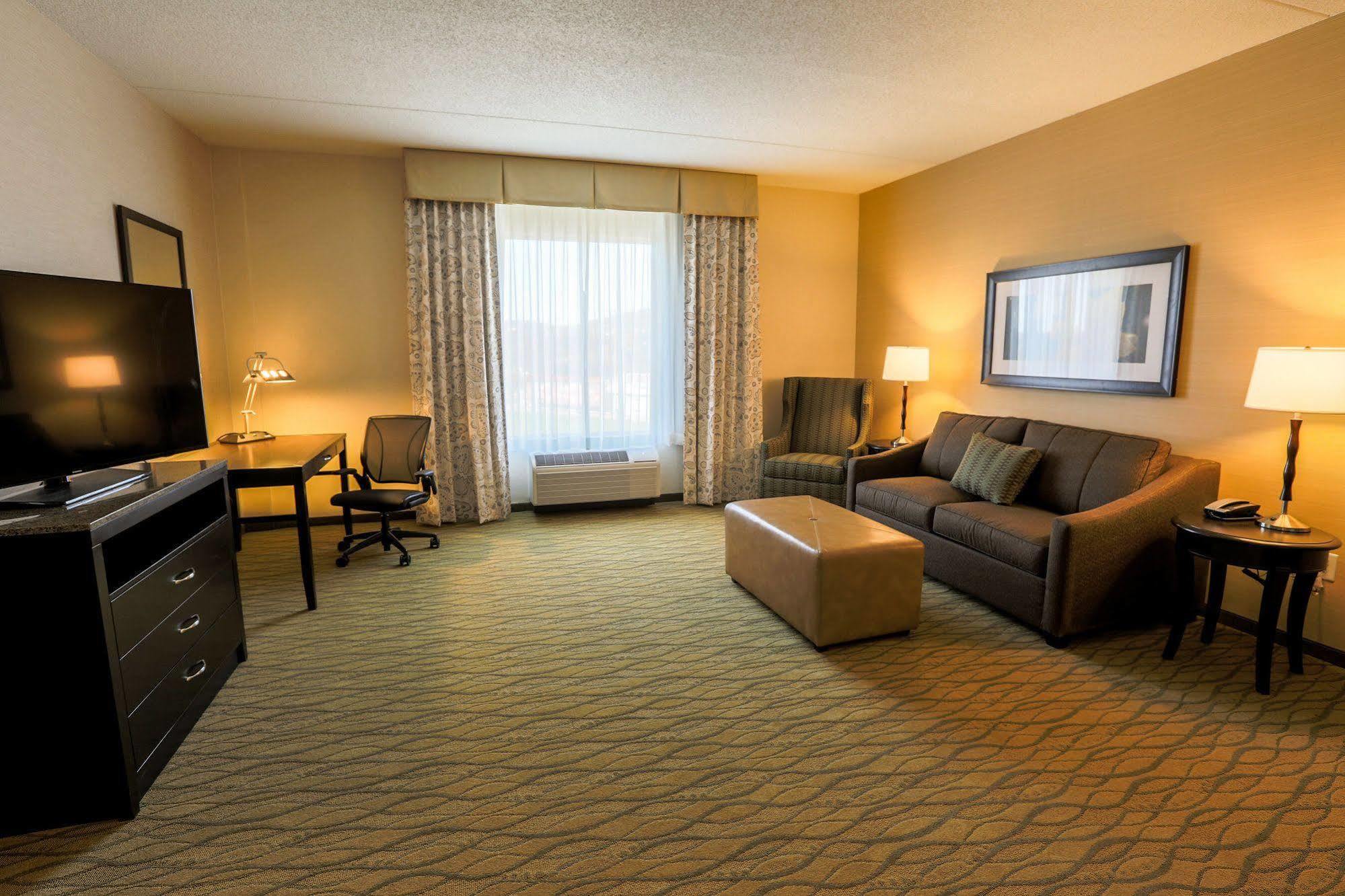 Hilton Garden Inn Indiana At Iup Extérieur photo